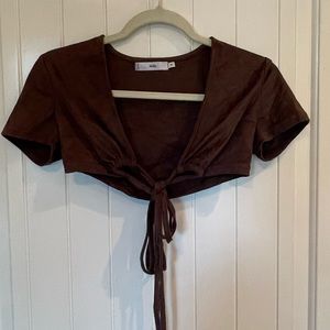 adika front tie crop top